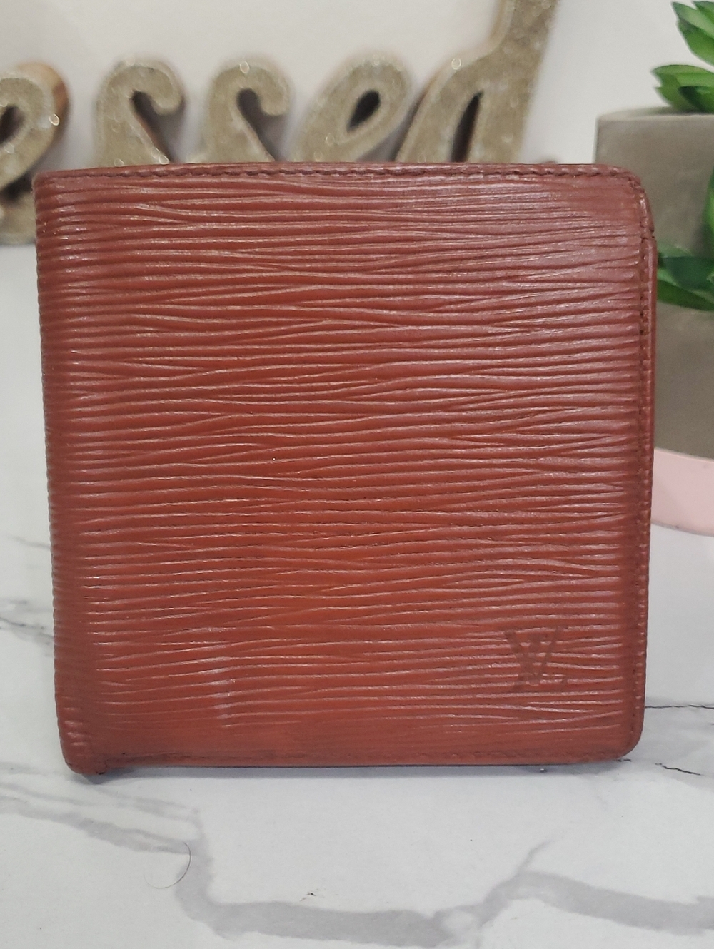 🇨🇵Louis Vuitton Brown Rust Epi Leather Men's Bifold Wallet🤎